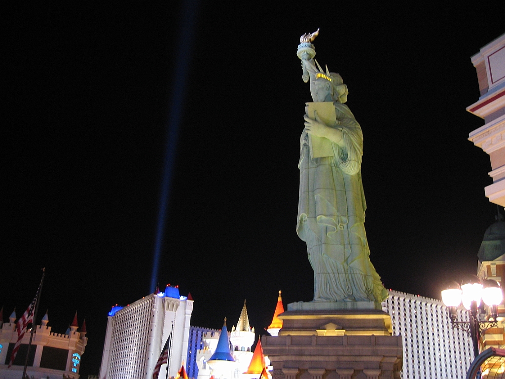 043 New York New York de nuit.jpg